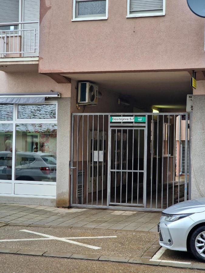 Quiet Center Apartman Szávaszentdemeter Kültér fotó