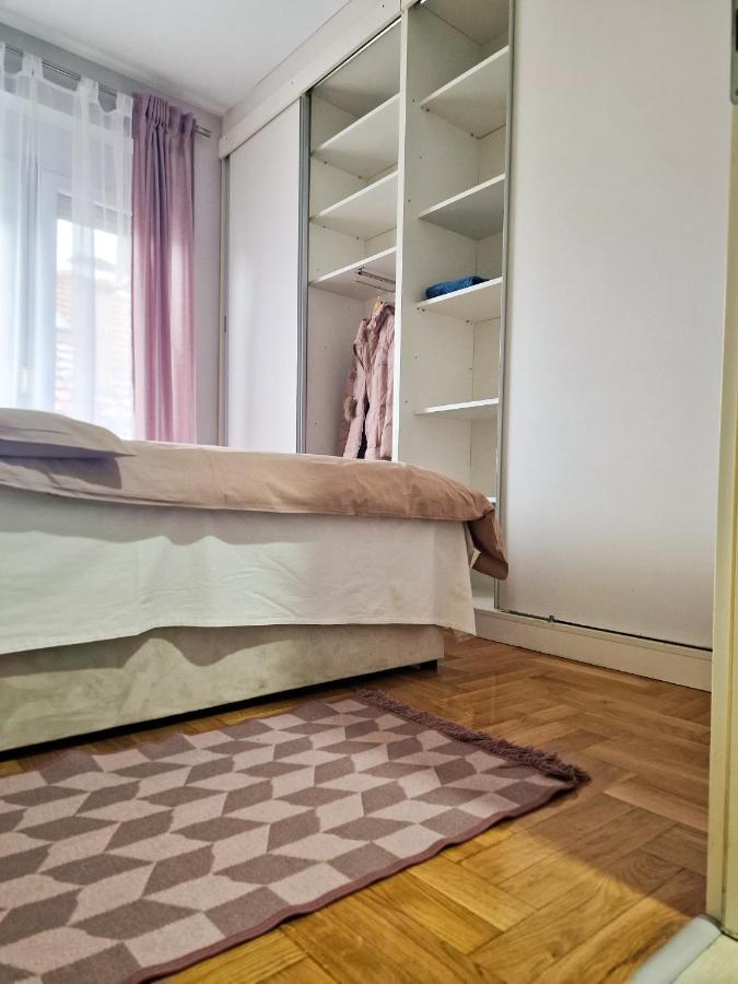 Quiet Center Apartman Szávaszentdemeter Kültér fotó