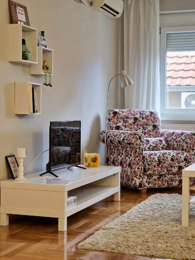 Quiet Center Apartman Szávaszentdemeter Kültér fotó