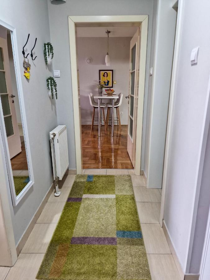 Quiet Center Apartman Szávaszentdemeter Kültér fotó
